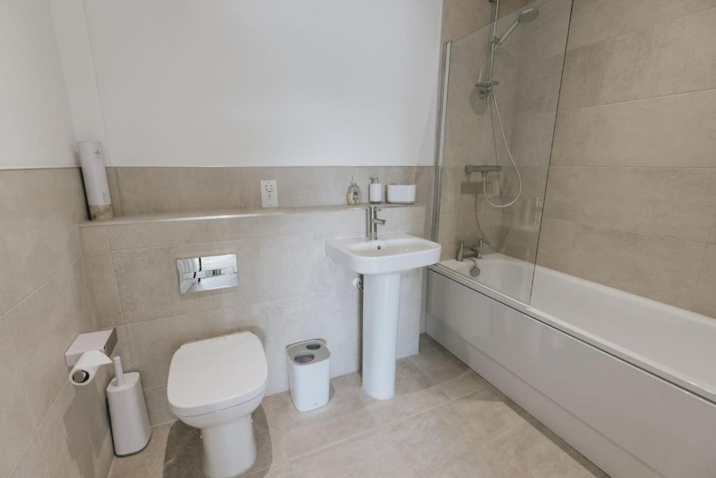 Bobbin Row - Grade 2 Listed Property With A Beautiful Design With Access To Leeds Leeds (West Yorkshire) Exterior foto