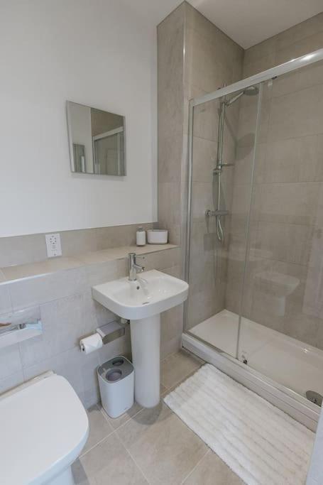 Bobbin Row - Grade 2 Listed Property With A Beautiful Design With Access To Leeds Leeds (West Yorkshire) Exterior foto